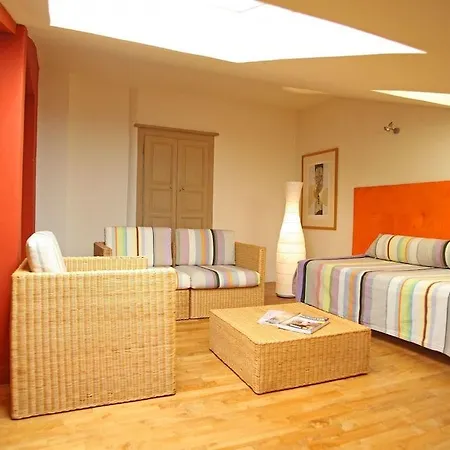 فندق Balanea كالفي