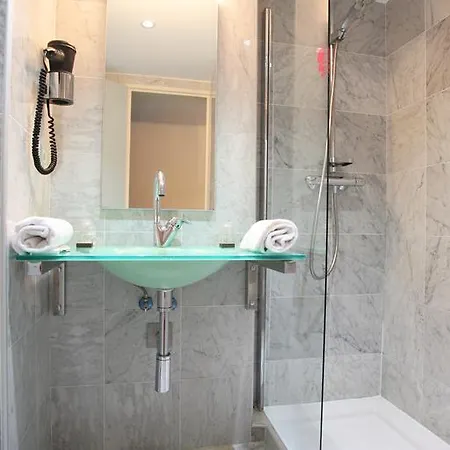 Balanea فندق كالفي